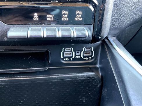 Used 2020 RAM 1500 Lone Star RWD image 31