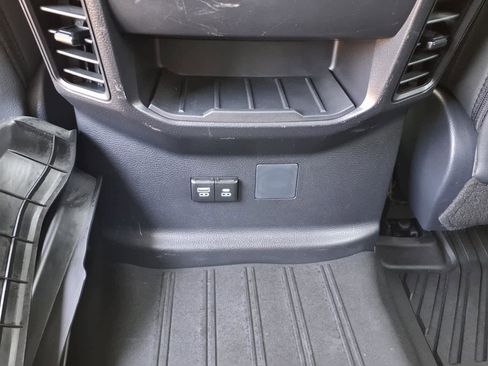 Certified 2025 Toyota Tundra Limited AWD/4WD image 14