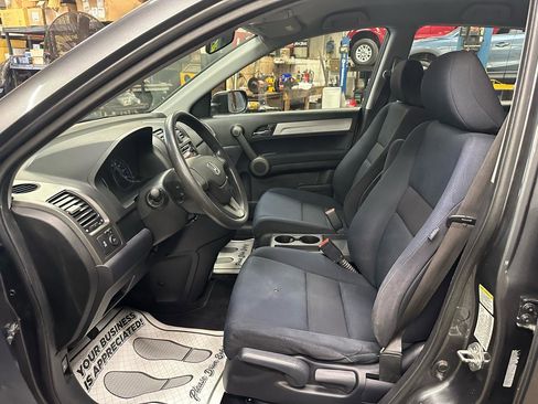 Used 2010 Honda CR-V LX image 11