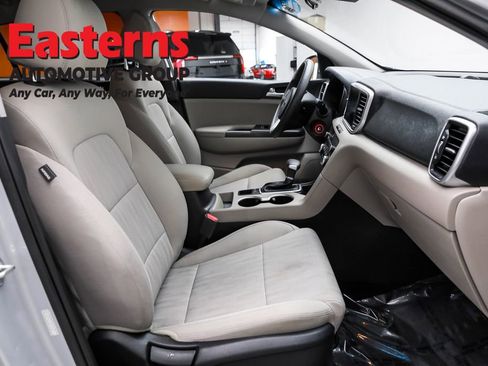 Used 2022 Kia Sportage LX image 23
