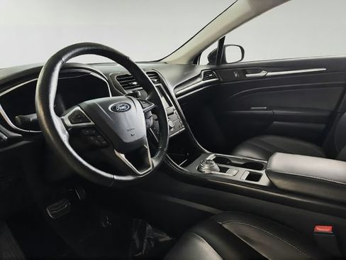 Used 2018 Ford Fusion Titanium AWD/4WD image 6