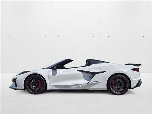 New 2025 Chevrolet Corvette Z06 RWD image 12