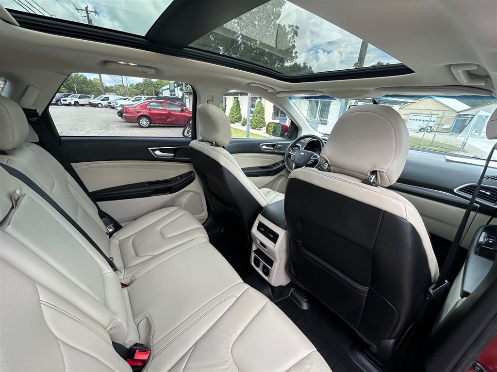 Used 2017 Ford Edge Titanium w/ Equipment Group 301A FWD image 29