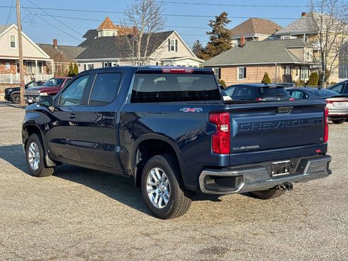 Used 2023 Chevrolet Silverado 1500 LT image 3