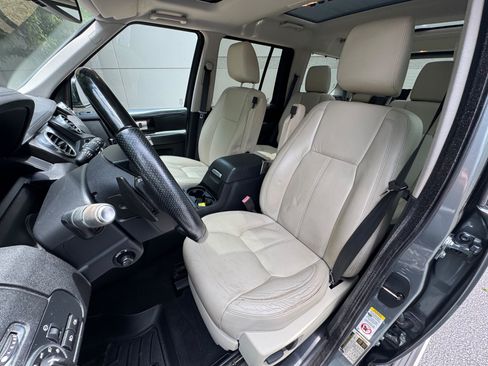 Used 2015 Land Rover LR4 HSE LUX AWD/4WD image 28