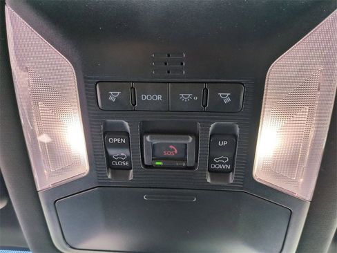 Used 2022 Toyota RAV4 XSE image 15