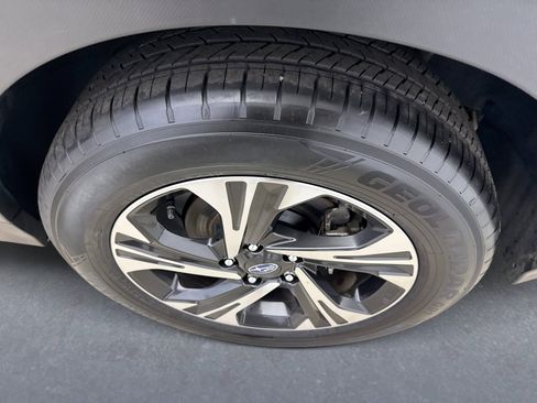 Used 2025 Subaru Crosstrek 2.0i Premium AWD/4WD image 21