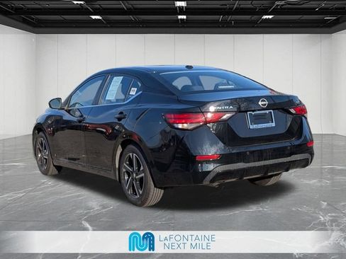 Used 2024 Nissan Sentra SV FWD image 3