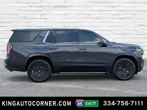 Used 2022 Chevrolet Tahoe LT w/ Luxury Package RWD image 4