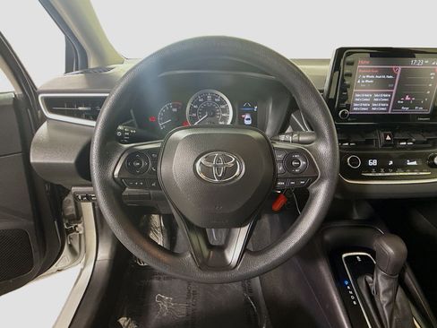 Used 2022 Toyota Corolla LE image 13