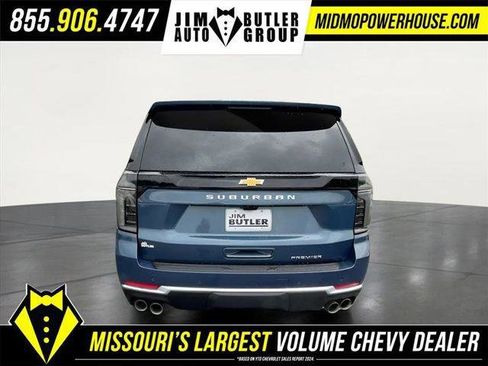 New 2025 Chevrolet Suburban Premier image 9