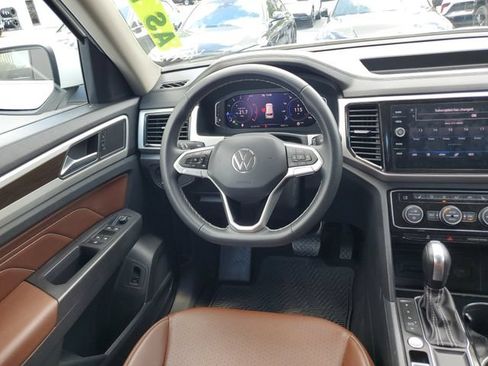 Used 2023 Volkswagen Atlas SE FWD image 12