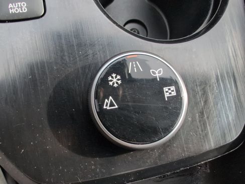 Used 2023 Nissan Rogue SL w/ SL Premium Package image 22