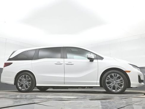 Used 2025 Honda Odyssey Touring image 49