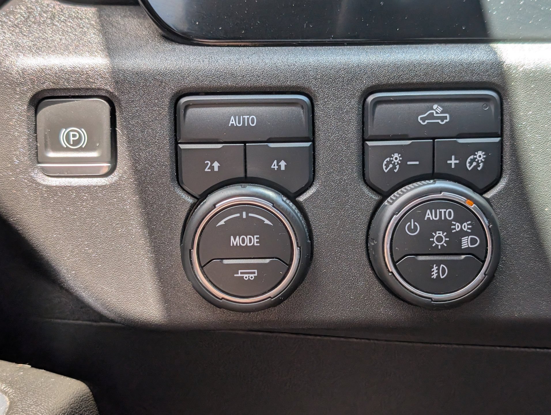 Used 2023 Chevrolet Silverado 1500 RST AWD/4WD image 24