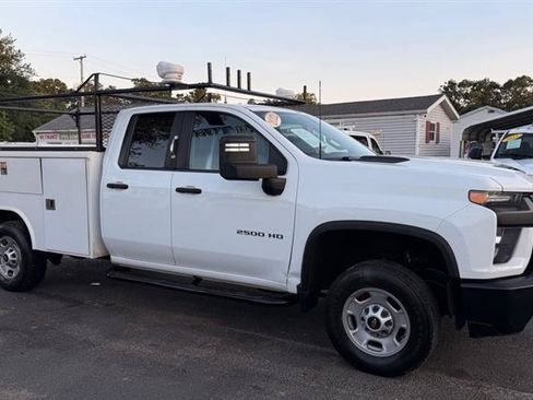 Used 2022 Chevrolet Silverado 2500 W/T w/ WT Convenience Package AWD/4WD image 9