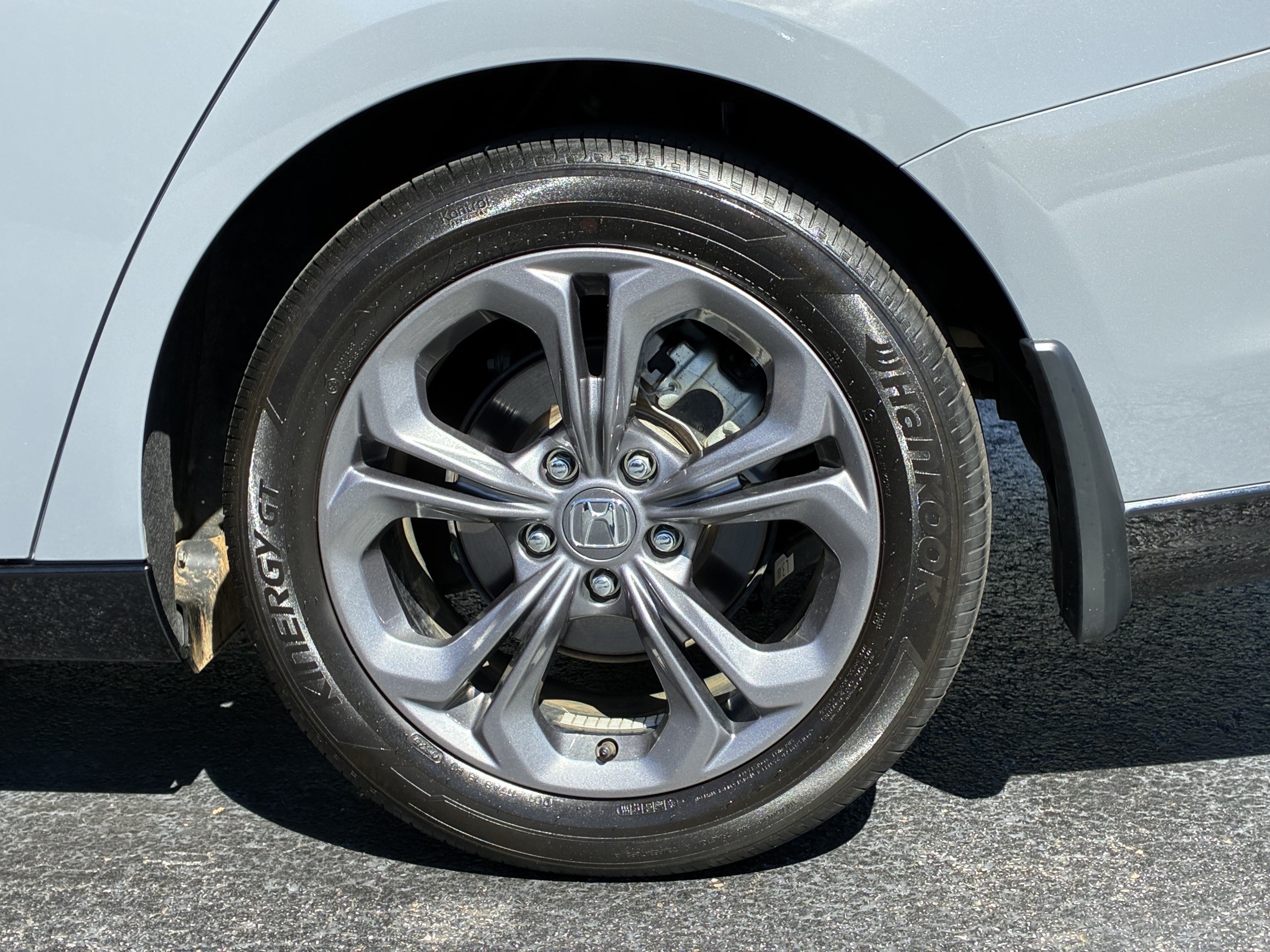 Used 2025 Honda Accord EX-L image 9