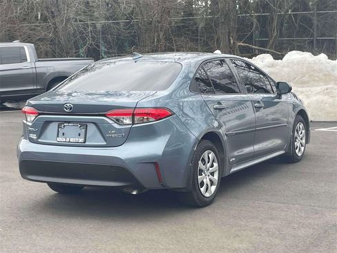 Used 2024 Toyota Corolla image 5