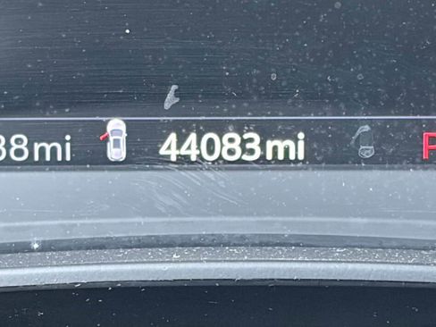 Certified 2022 Cadillac XT5 Premium Luxury w/ Technology Package image 26