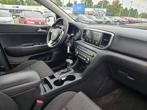 Used 2020 Kia Sportage LX AWD/4WD image 7