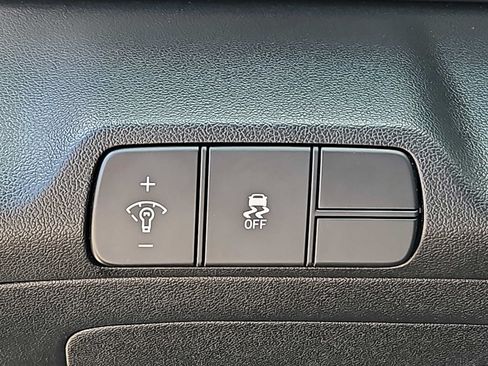 Used 2024 Hyundai Elantra SEL FWD image 24