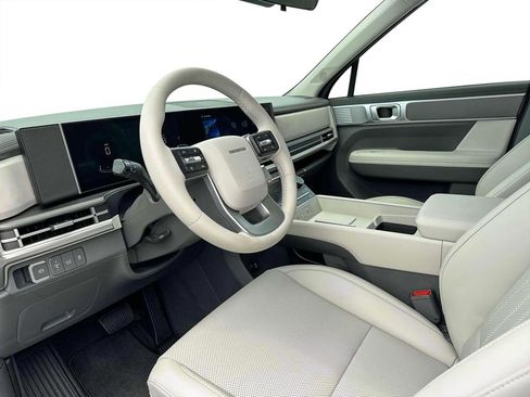 Used 2025 Hyundai Santa Fe SEL image 14