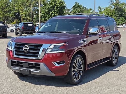 Used 2023 Nissan Armada Platinum w/ Captain's Chairs Package AWD/4WD image 2