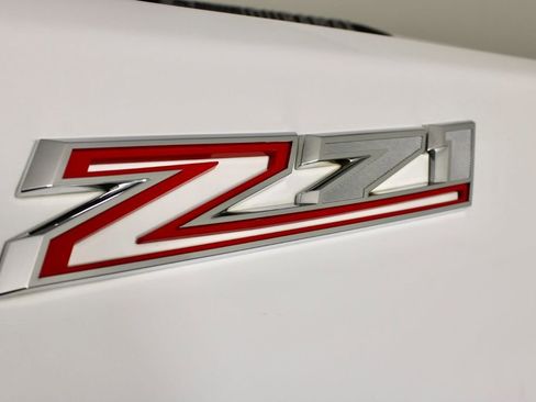 Used 2023 Chevrolet Silverado 2500 LT AWD/4WD image 12