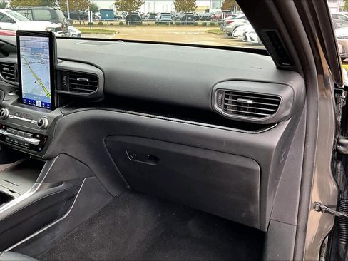 Used 2020 Ford Explorer ST w/ Premium Technology Package image 18