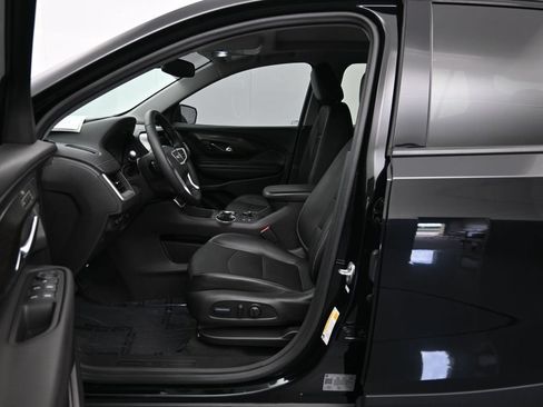 Used 2023 GMC Terrain SLT w/ Tech Package FWD image 21