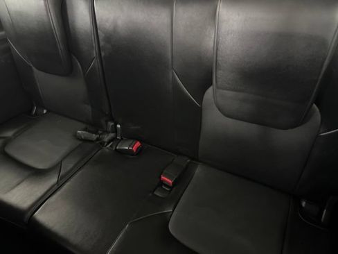 Used 2021 Nissan Armada SL w/ Captain's Chairs Package RWD image 25