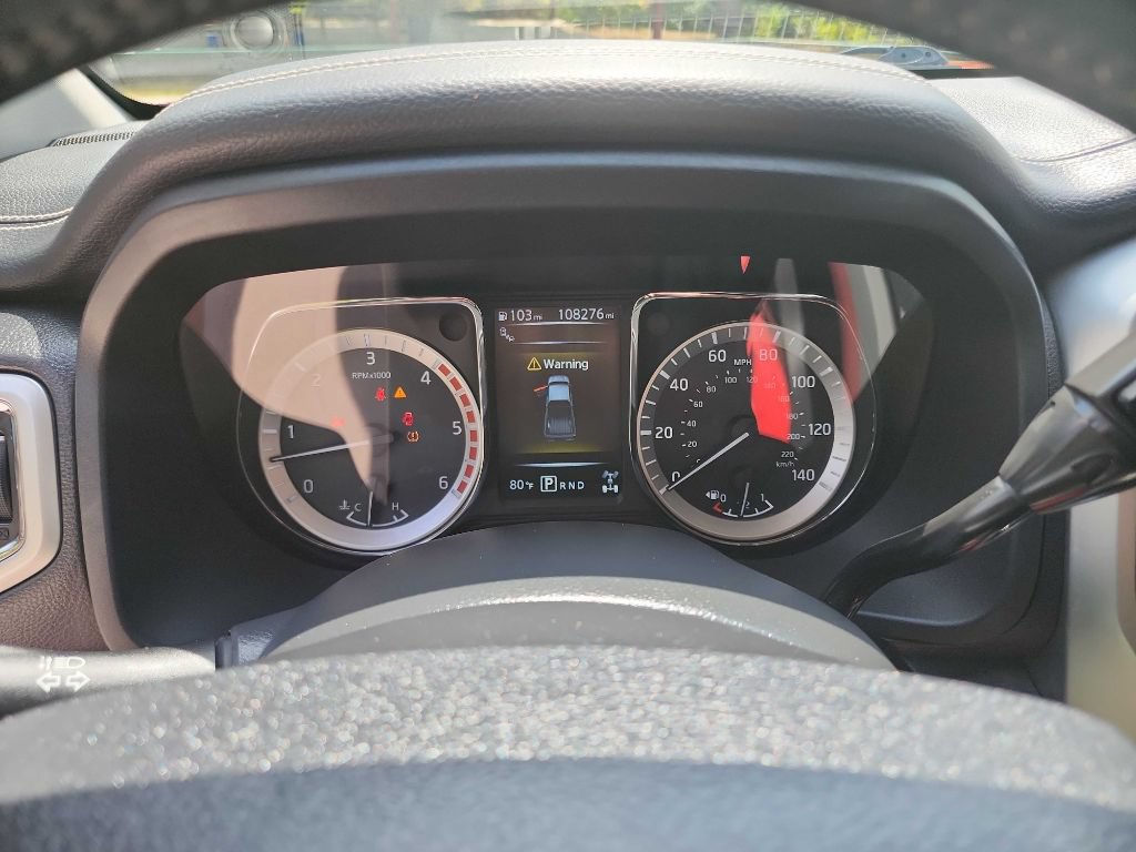 Used 2017 Nissan Titan PRO-4X AWD/4WD image 25