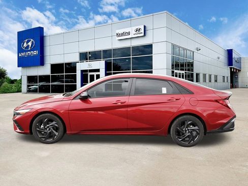 Certified 2026 Hyundai Elantra Sport FWD image 8