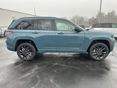 New 2026 Jeep Grand Cherokee Limited AWD/4WD image 6