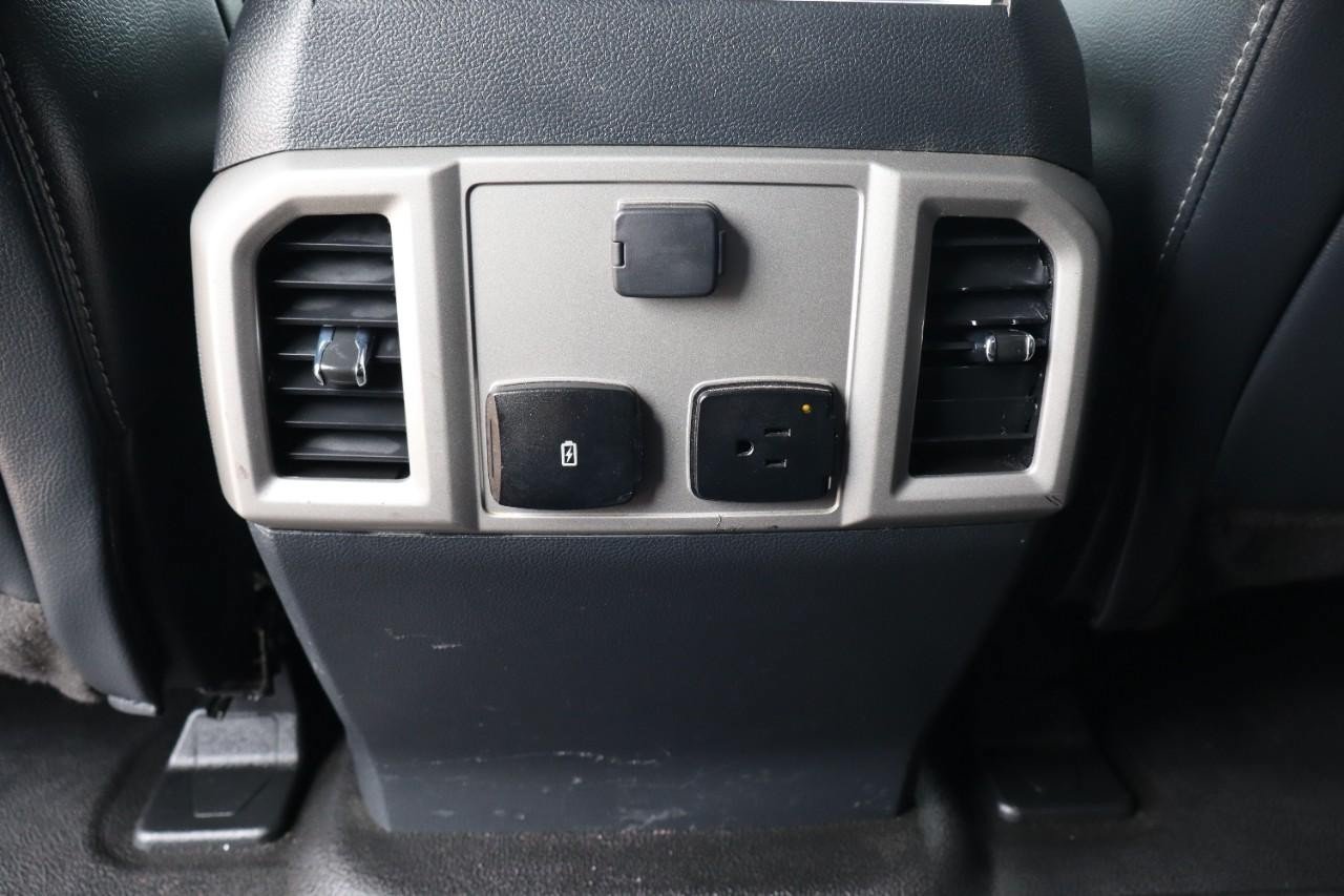 Used 2022 Ford F250 Lariat w/ Lariat Ultimate Package AWD/4WD image 19