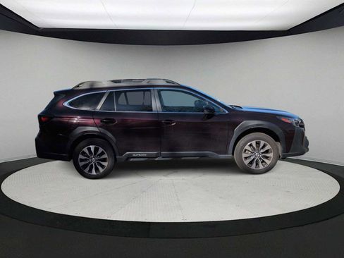 Certified 2023 Subaru Outback Limited image 9