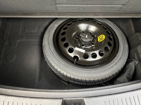 Used 2024 Buick Encore GX Sport Touring FWD image 38
