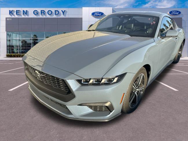 Used 2024 Ford Mustang Coupe RWD image 4