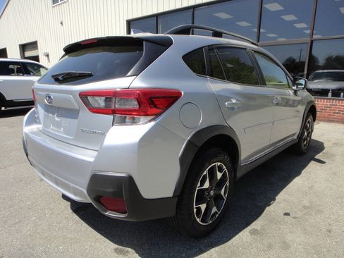 Used 2020 Subaru Crosstrek 2.0i Premium w/ Moonroof Package 2 image 4