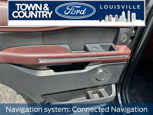 Used 2022 Ford Expedition Limited AWD/4WD image 9