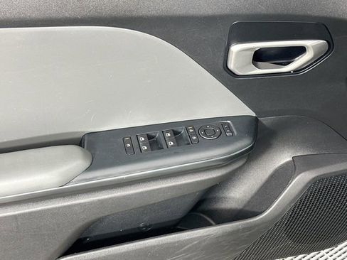Used 2025 Kia K4 FWD image 23