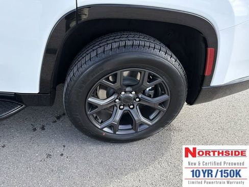 New 2026 Jeep Grand Wagoneer Limited image 12