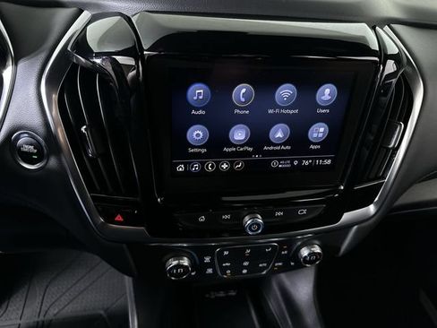 Used 2022 Chevrolet Traverse LT FWD image 14