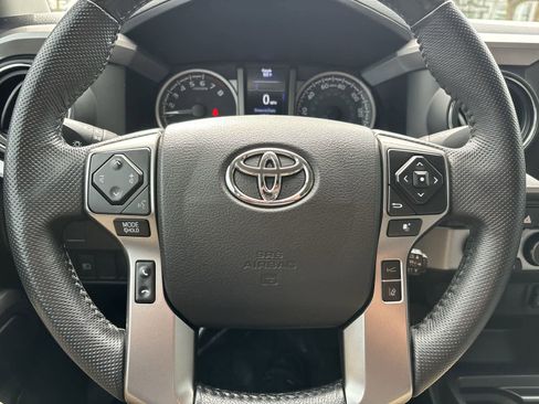 Used 2021 Toyota Tacoma SR5 image 12