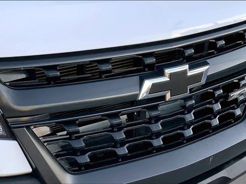 Used 2019 Chevrolet Colorado ZR2 w/ ZR2 Dusk Special Edition AWD/4WD image 29