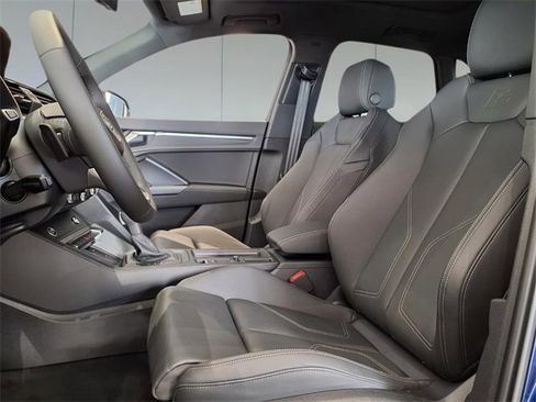 New 2025 Audi Q3 2.0T Premium image 8