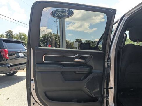 Used 2025 RAM 1500 Big Horn AWD/4WD image 24