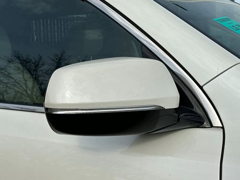 Used 2015 Acura MDX SH-AWD w/ Technology Package image 12