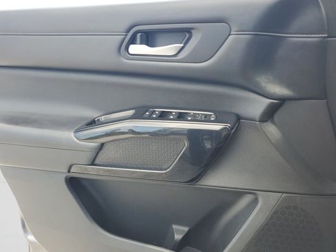 Used 2022 Nissan Pathfinder S image 24