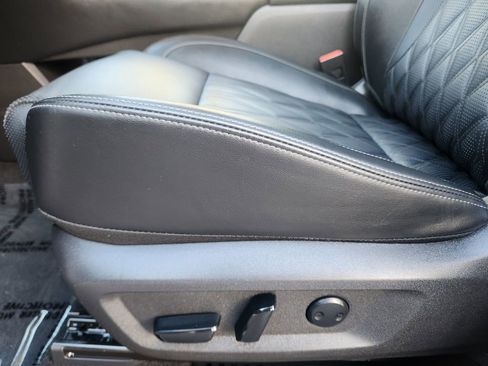 Used 2023 Nissan Rogue Platinum w/ Platinum Premium Package image 9